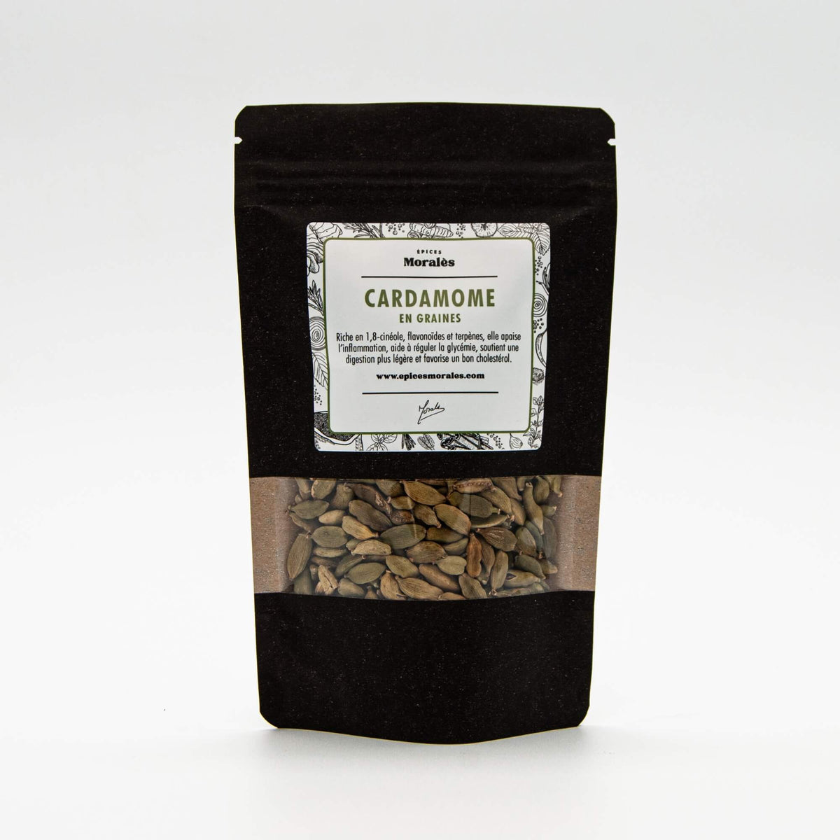 Recharge de cardamome verte en graines Épices Moralès en sachet kraft noir refermable, épice précieuse et parfumée.